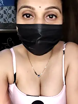 Snapshot of Horny_Shalu chatting on March 28, 2026, 6:07 pm Horny Shalu online show from March 28, 2026, 6:07 pm