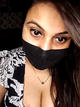 Snapshot of Horny_Shalu chatting on April 11, 2026, 7:45 am Horny Shalu online show from April 11, 2026, 7:45 am