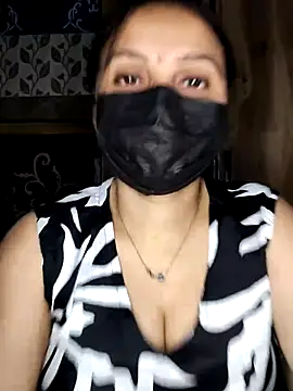 Snapshot of Horny_Shalu chatting on April 13, 2026, 8:53 am Horny Shalu online show from April 13, 2026, 8:53 am