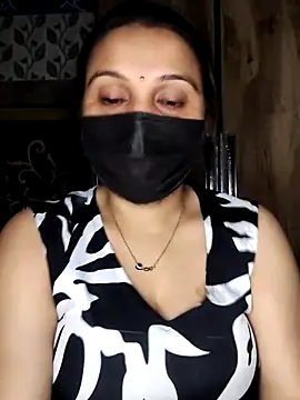 Snapshot of Horny_Shalu chatting on April 13, 2026, 8:58 pm Horny Shalu online show from April 13, 2026, 8:58 pm