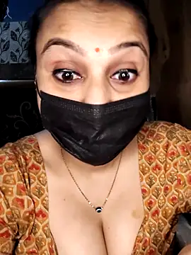 Snapshot of Horny_Shalu chatting on April 15, 2026, 6:04 pm Horny Shalu online show from April 15, 2026, 6:04 pm