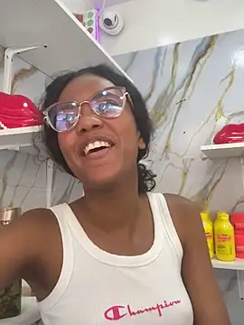 KinkyCutie1 online show from October 24, 2025, 2:13 pm