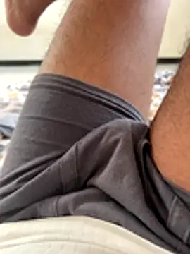 Snapshot of shreyas79 chatting on December 17, 2025, 9:37 am shreyas79 online show from December 17, 2025, 9:37 am