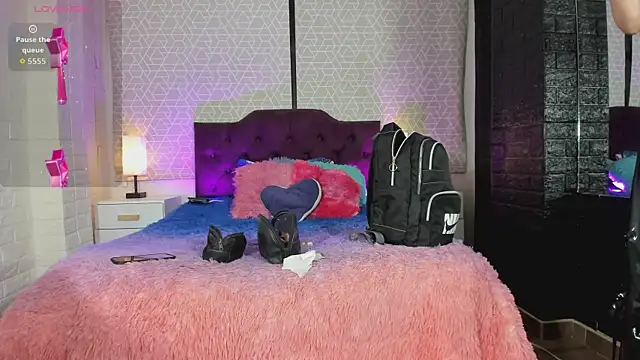 Zamara Kleii online show from September 13, 2025, 4:23 am