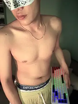 boyhigh1997 online show from May 26, 2026, 1:34 am