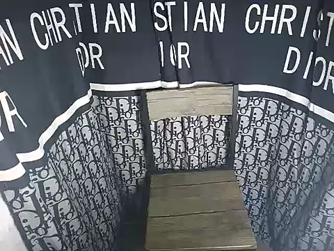 Snapshot of Virgen_christine01 chatting on June 4, 2026, 5:30 pm Virgen christine01 online show from June 4, 2026, 5:30 pm