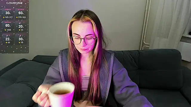 Snapshot of MewStella chatting on November 6, 2025, 11:59 pm MewStella online show from November 6, 2025, 11:59 pm