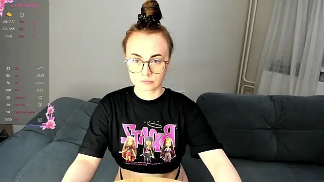 Snapshot of MewStella chatting on January 12, 2026, 6:02 pm MewStella online show from January 12, 2026, 6:02 pm