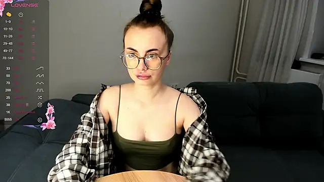 Snapshot of MewStella chatting on January 15, 2026, 8:34 pm MewStella online show from January 15, 2026, 8:34 pm