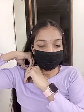 Cute Rakhi8 online show from November 3, 2025, 4:36 am