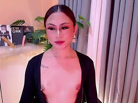 Snapshot of HOTkendraCumXxx chatting on February 16, 2026, 8:43 am HOTkendraCumXxx online show from February 16, 2026, 8:43 am