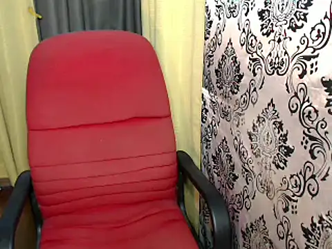 lovelyallena07 online show from March 20, 2026, 11:53 pm