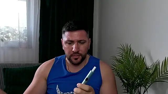 Gold Alpha Boy online show from May 26, 2026, 1:29 pm