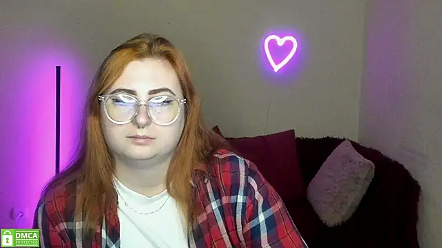 Alicia love00 online show from September 11, 2025, 5:29 am