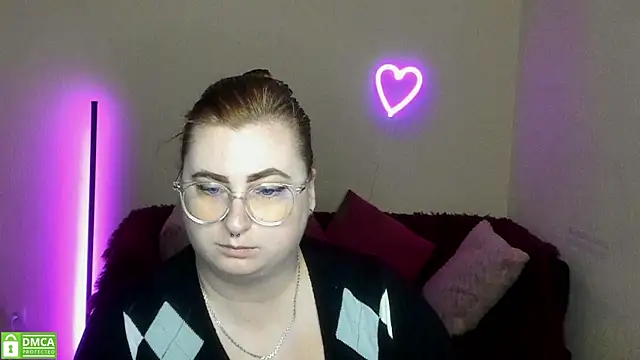 Alicia love00 online show from September 25, 2025, 5:22 am