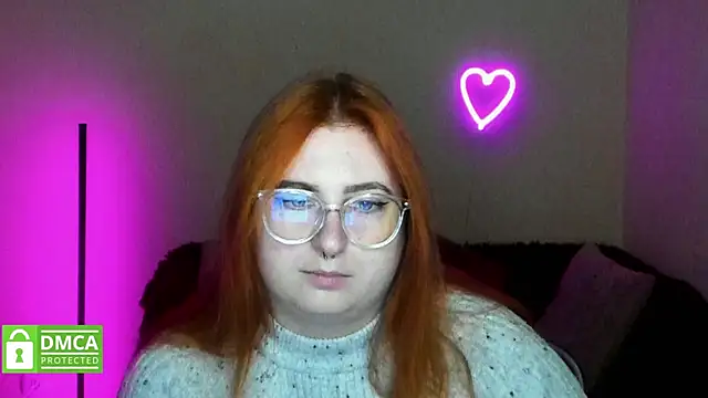 Alicia love00 online show from October 14, 2025, 5:30 am