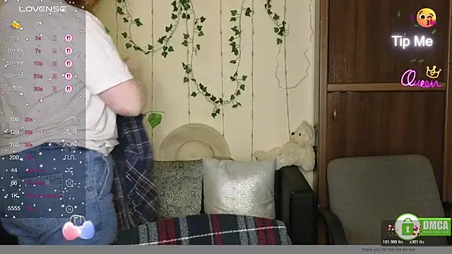 Alicia love00 online show from March 2, 2026, 6:25 am