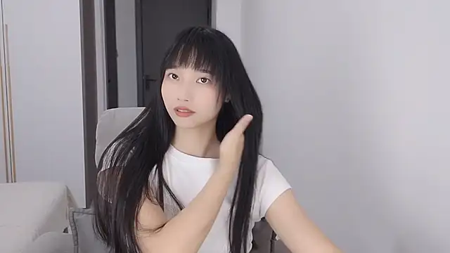 Snapshot of Lisa-3333 chatting on September 14, 2025, 2:27 pm Lisa-3333 online show from September 14, 2025, 2:27 pm