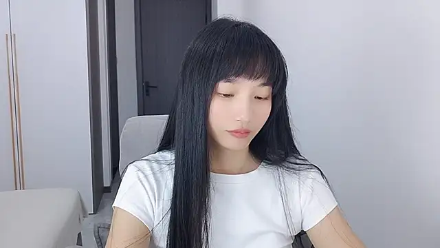 Snapshot of Lisa-3333 chatting on September 23, 2025, 2:09 pm Lisa-3333 online show from September 23, 2025, 2:09 pm