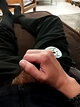 idhem   31 online show from February 26, 2026, 11:48 pm