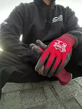 PuttieIn online show from January 16, 2026, 2:21 pm