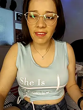 Isabella5 Brown  online show from September 16, 2025, 5:36 pm