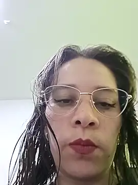 Isabella5 Brown  online show from October 14, 2025, 5:03 pm