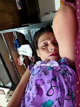 ISHANI-SINGH online show from September 29, 2025, 6:13 pm