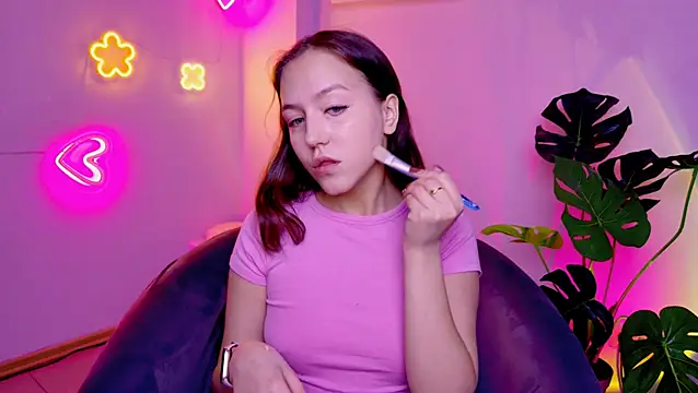 Snapshot of CindySparkl chatting on February 1, 2026, 8:24 am CindySparkl online show from February 1, 2026, 8:24 am