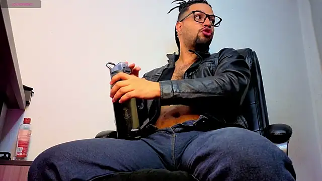 Ernesto-Rodriguez82 online show from March 29, 2026, 4:23 am