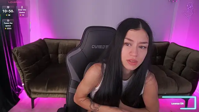 FataleNellie online show from September 18, 2025, 6:04 am