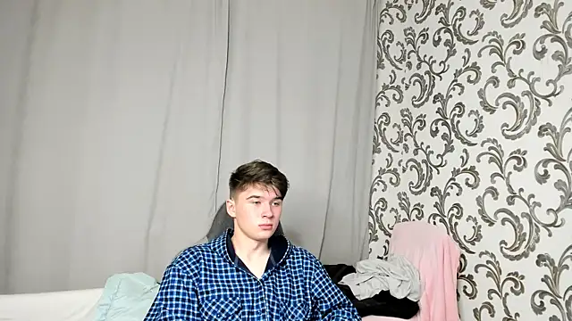 Snapshot of SherlockMax chatting on September 13, 2025, 7:24 pm SherlockMax online show from September 13, 2025, 7:24 pm