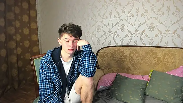 Snapshot of SherlockMax chatting on October 3, 2025, 8:17 pm SherlockMax online show from October 3, 2025, 8:17 pm