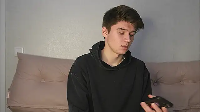 Snapshot of SherlockMax chatting on October 24, 2025, 7:32 pm SherlockMax online show from October 24, 2025, 7:32 pm