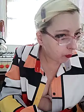 Snapshot of VikaKing chatting on February 26, 2026, 8:02 am VikaKing online show from February 26, 2026, 8:02 am