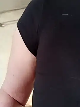 Snapshot of VikaKing chatting on March 23, 2026, 11:14 am VikaKing online show from March 23, 2026, 11:14 am