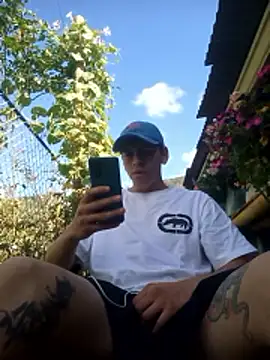 Snapshot of Thomasjons_ chatting on January 9, 2026, 2:20 pm Thomasjons online show from January 9, 2026, 2:20 pm