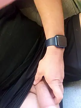 reycarr19 online show from April 5, 2026, 6:27 pm