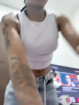 Snapshot of Daislalezma chatting on January 11, 2026, 12:15 am Daislalezma online show from January 11, 2026, 12:15 am