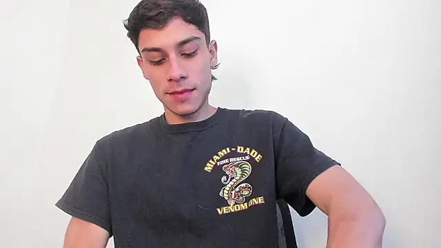 axel davis  online show from February 7, 2026, 1:26 pm