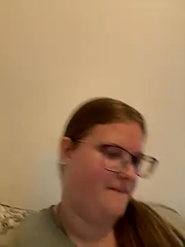 Snapshot of CurvyPaar2 chatting on September 13, 2025, 11:43 am CurvyPaar2 online show from September 13, 2025, 11:43 am