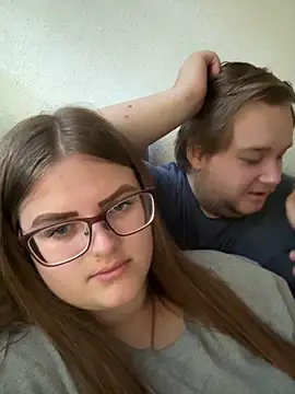 Snapshot of CurvyPaar2 chatting on October 1, 2025, 7:58 am CurvyPaar2 online show from October 1, 2025, 7:58 am