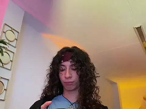 Snapshot of camille_delrey chatting on October 16, 2025, 2:01 am camille delrey online show from October 16, 2025, 2:01 am