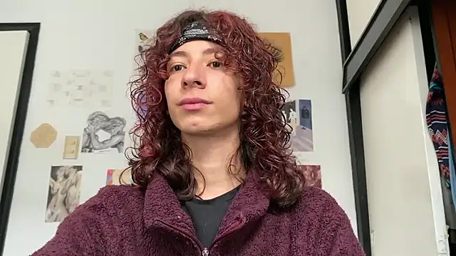 Snapshot of camille_delrey chatting on February 3, 2026, 3:50 pm camille delrey online show from February 3, 2026, 3:50 pm