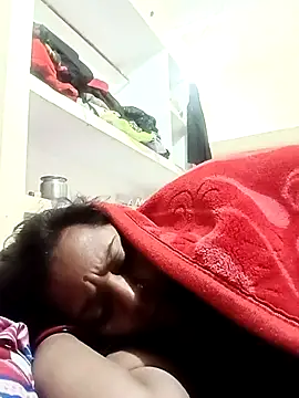 Hot crety online show from January 8, 2026, 10:34 pm