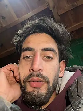 lyath3245 online show from February 4, 2026, 8:31 am