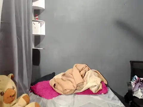 urseductivebarbie xx online show from December 18, 2025, 9:48 am