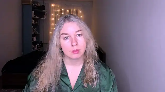 Snapshot of NancySanders chatting on April 22, 2026, 6:53 pm NancySanders online show from April 22, 2026, 6:53 pm