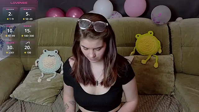 Snapshot of ElzaBlis chatting on February 16, 2026, 1:07 pm ElzaBlis online show from February 16, 2026, 1:07 pm