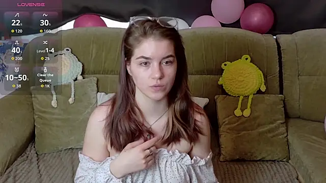 Snapshot of ElzaBlis chatting on February 23, 2026, 12:57 pm ElzaBlis online show from February 23, 2026, 12:57 pm